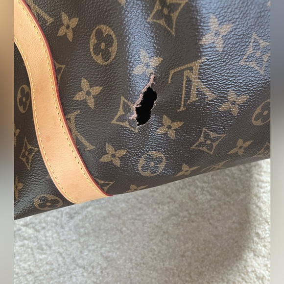 Louis Vuitton Duffel Bag - Picture 6 of 7